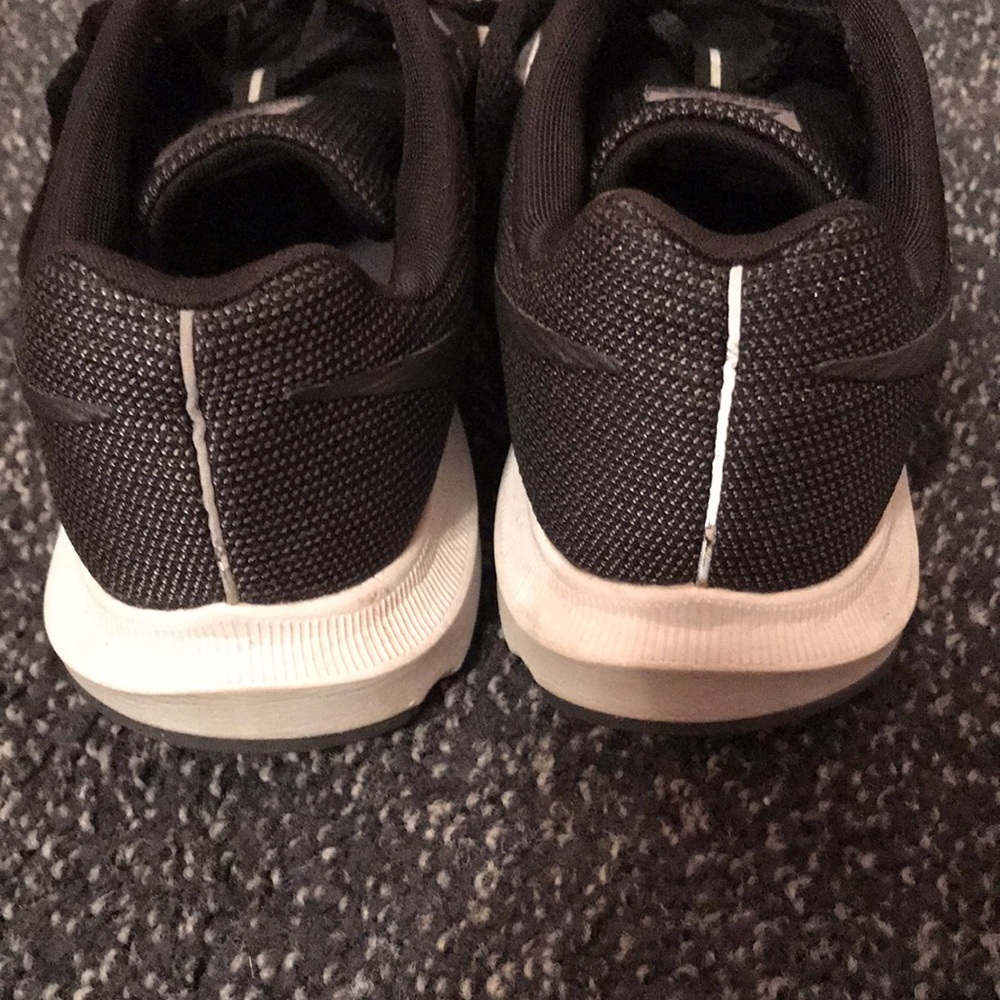 Nike running sneakers size 8 - Picture 6 of 11